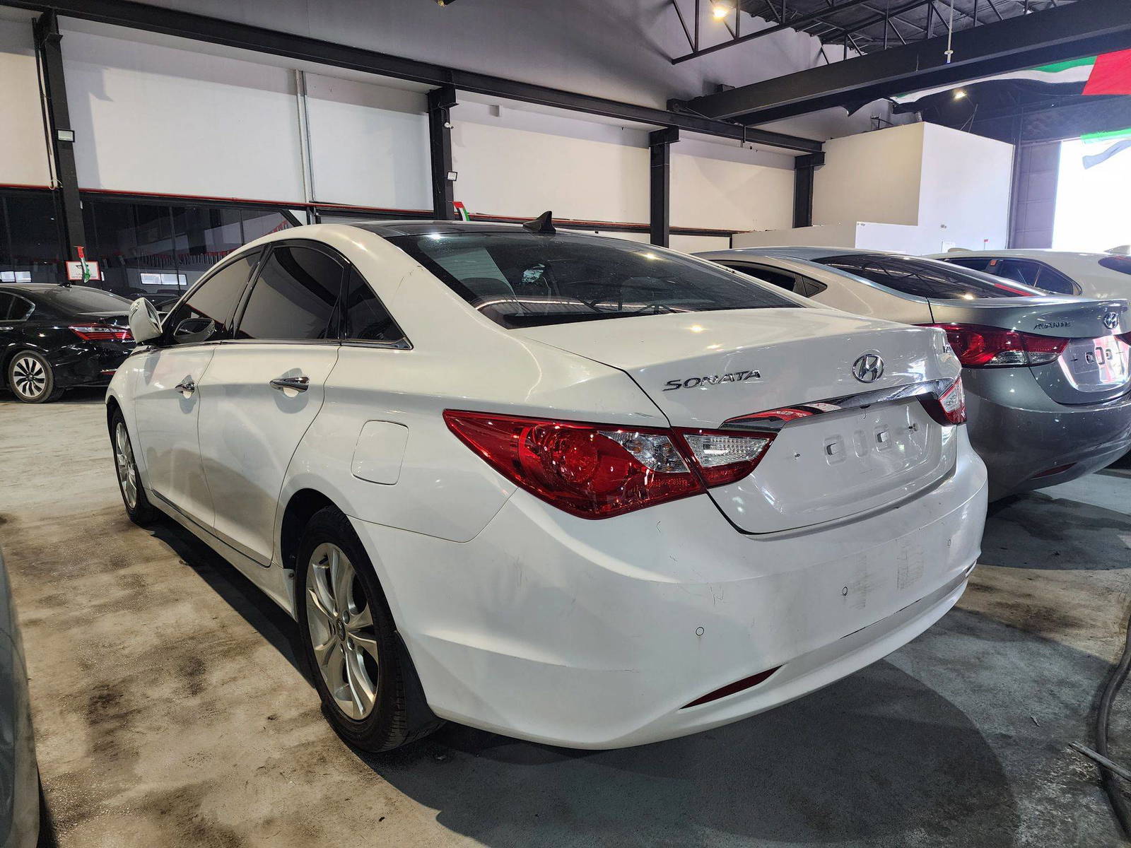 2010 HYUNDAI SONATA — 204681 KM — Lot 131306 — Main - Marhaba Auctions Used Cars - Image 3