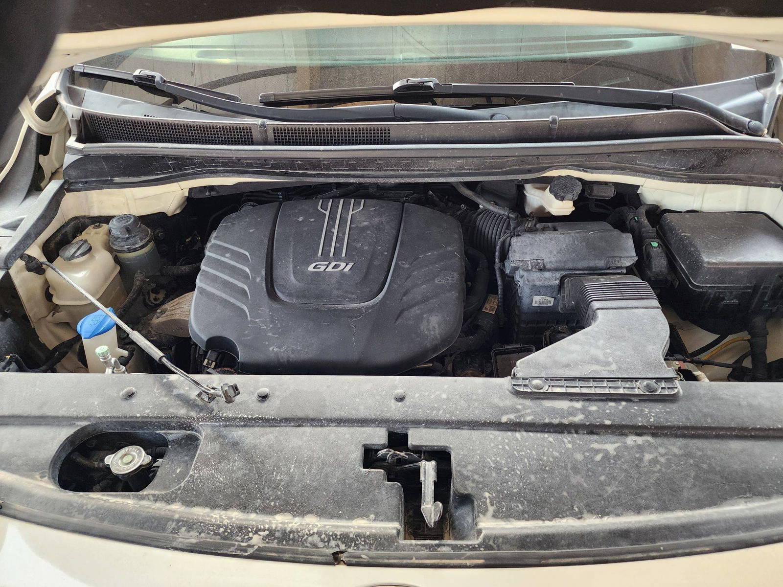 2016 KIA SEDONA — 164991 Miles — Lot 39009696 — Souq - Marhaba Auctions Used Cars - Image 7