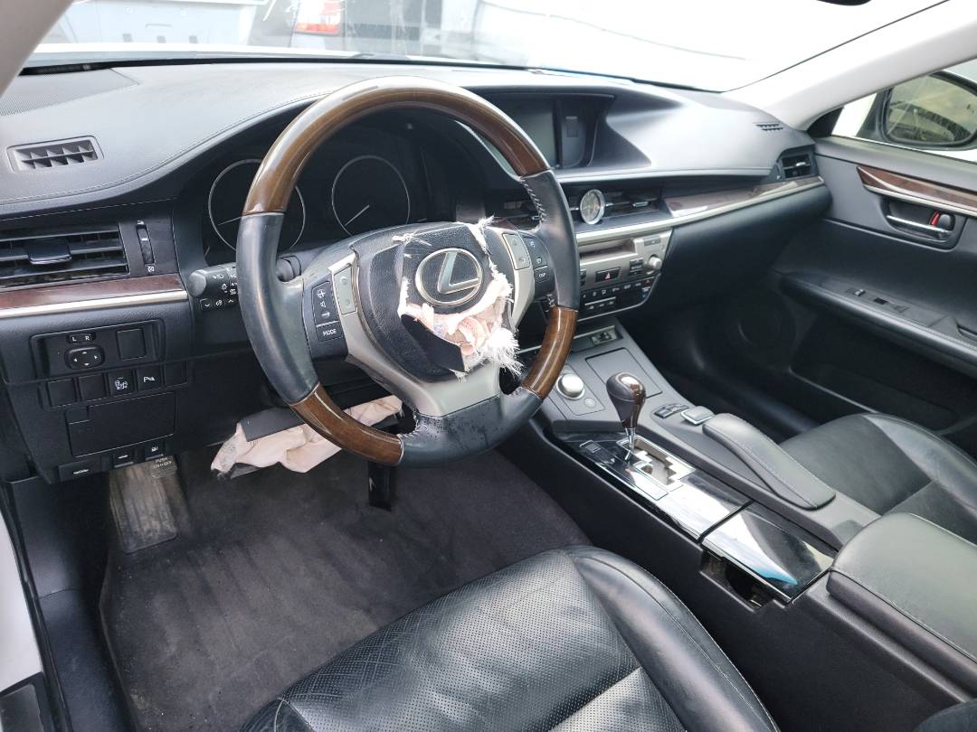 2013 LEXUS ES 350 — 186472 Miles — Lot 019750 - Marhaba Auctions Used Cars - Image 10