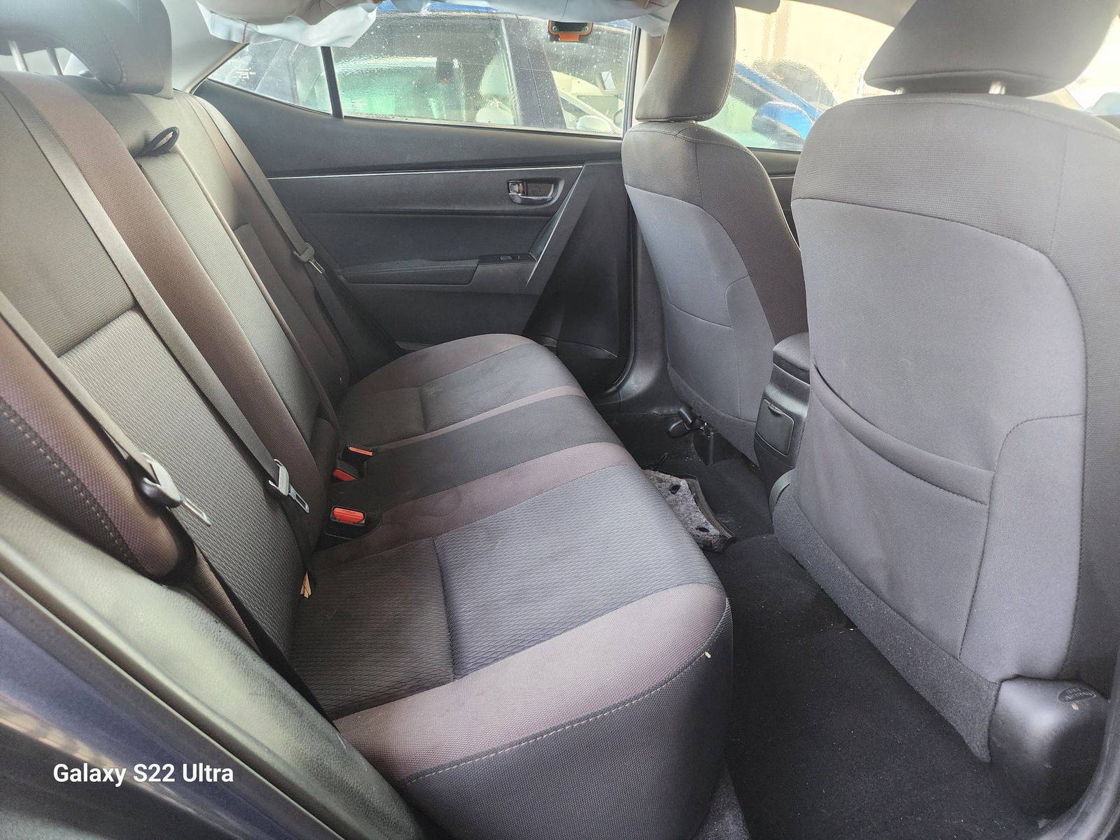 2017 TOYOTA COROLLA — 147105 Miles — Lot 51579 — Souq - Marhaba Auctions Used Cars - Image 5