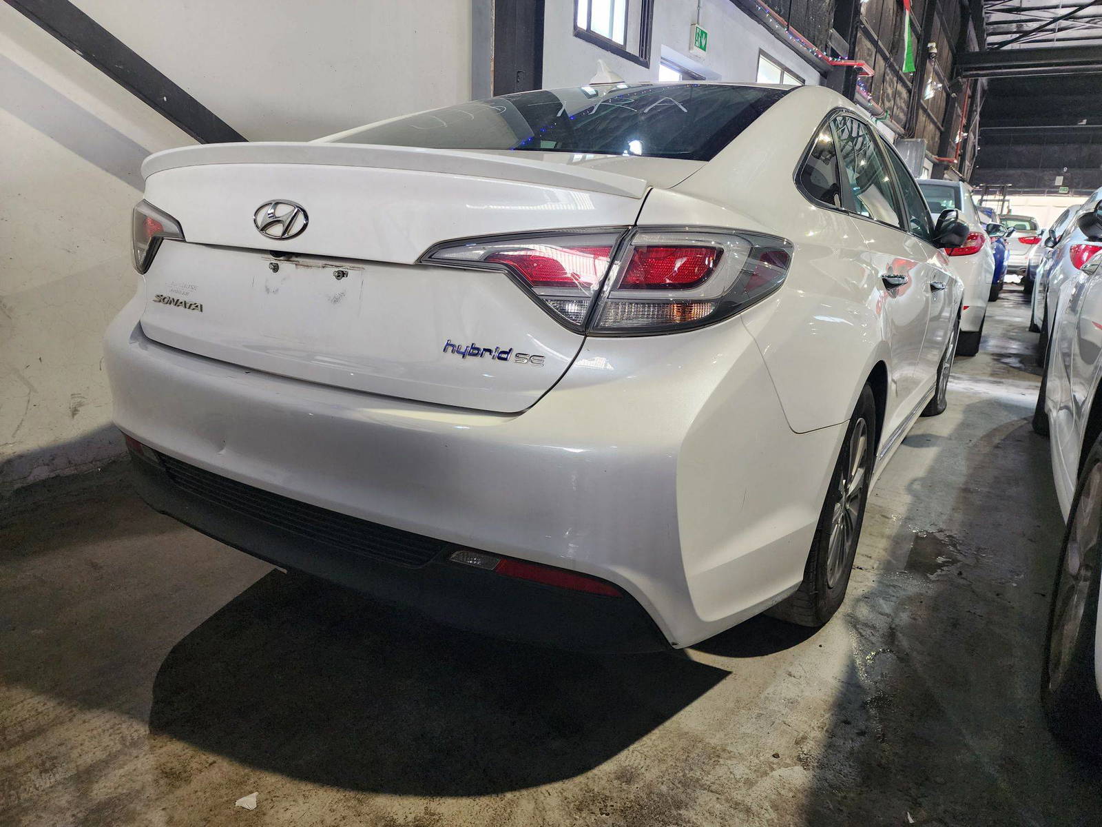 2017 HYUNDAI SONATA — 136747 Miles — Lot 3935252 — Al Quoz - Marhaba Auctions Used Cars - Image 5