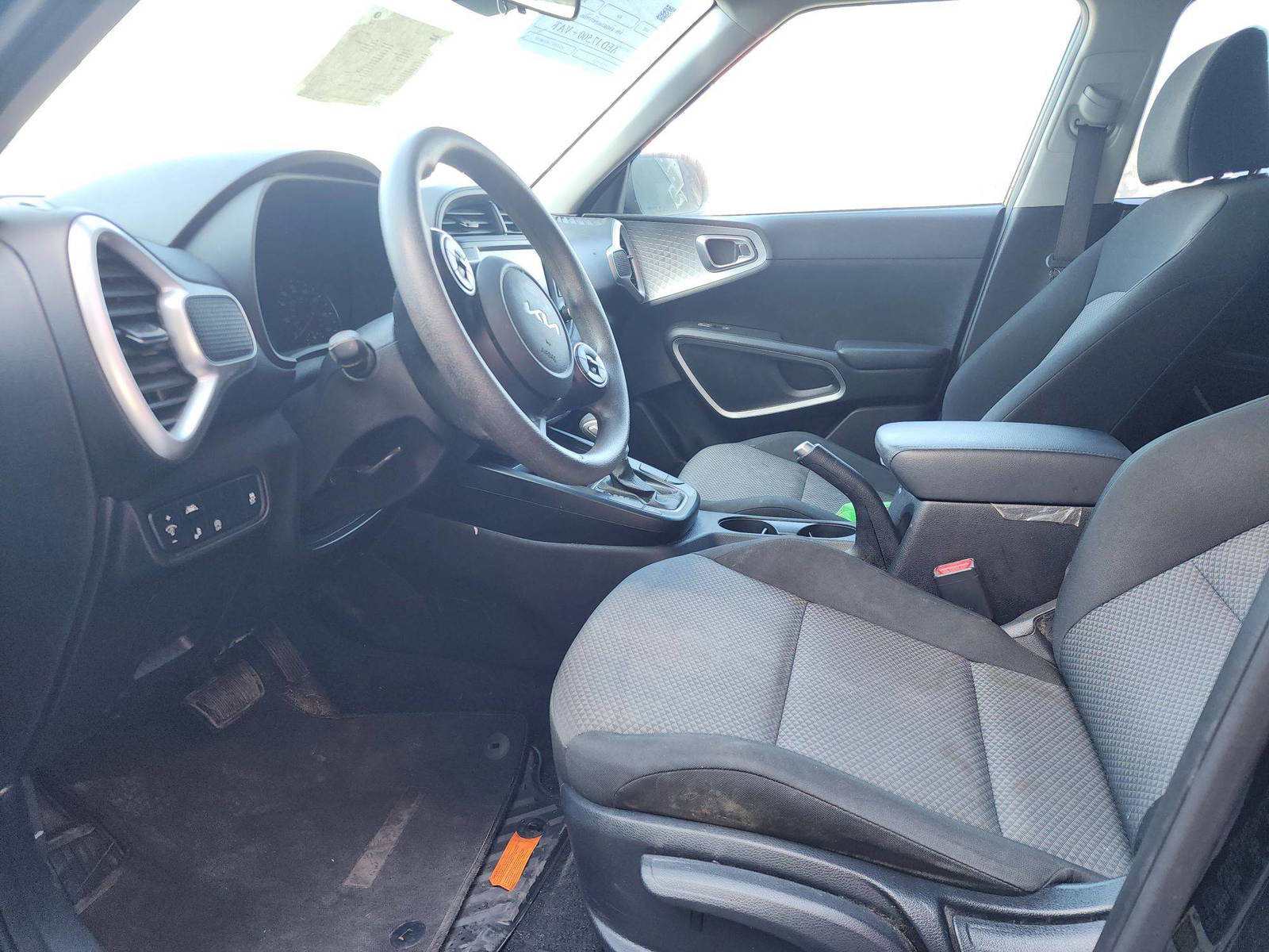 2022 KIA SOUL — 74021 Miles — Lot 5N7179345 — Souq - Marhaba Auctions Used Cars - Image 9