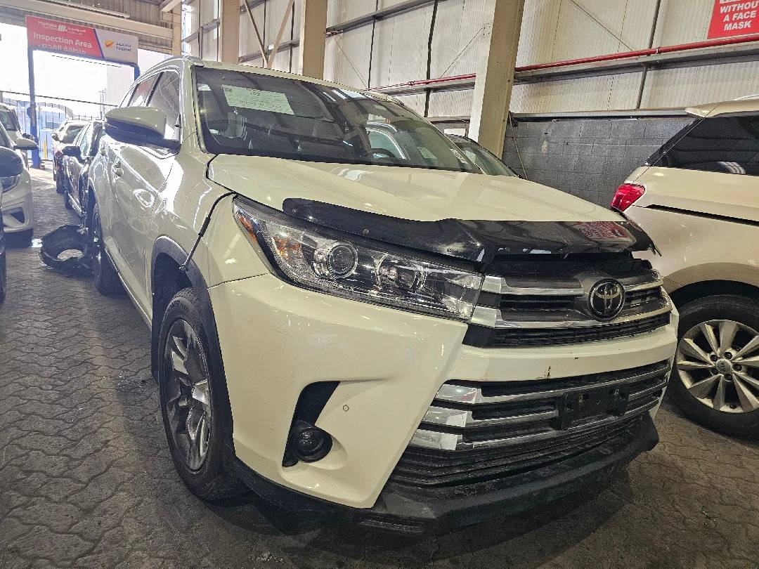 TOYOTA HIGHLANDER
