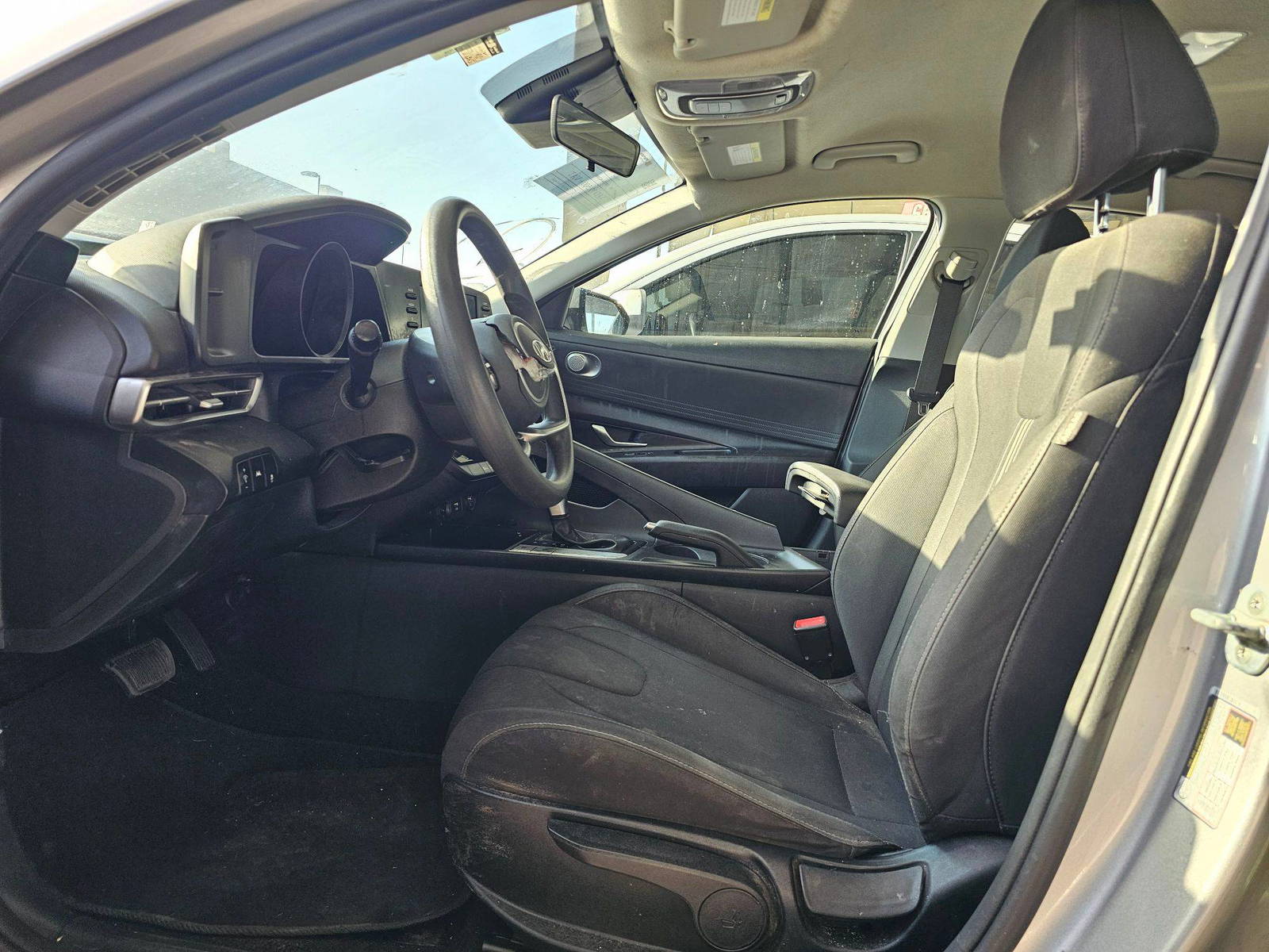 2021 HYUNDAI ELANTRA — 116242 Miles — Lot G2MH011465 — Souq - Marhaba Auctions Used Cars - Image 7