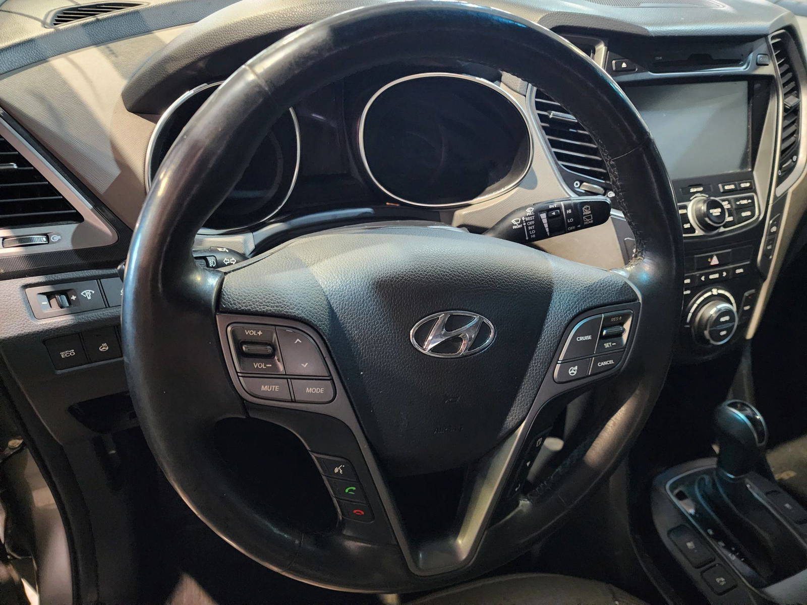 2016 HYUNDAI SANTA FE — 149919 Miles — Lot 77857324 — Al Quoz - Marhaba Auctions Used Cars - Image 12