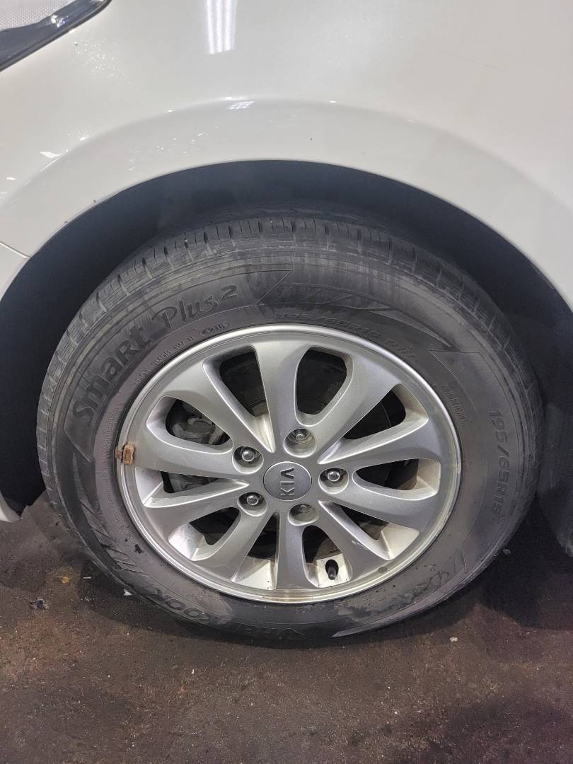 2013 KIA K3 — 144012 KM — Lot 10703 — Main - Marhaba Auctions Used Cars - Image 10