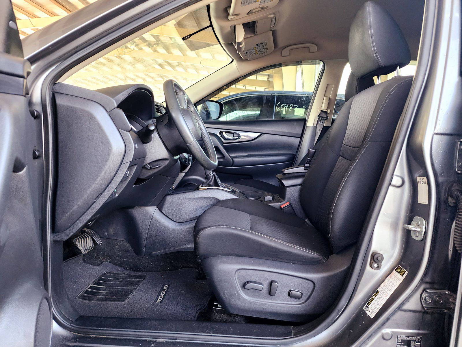 2018 NISSAN ROGUE — 133413 Miles — Lot 39668991 — Souq - Marhaba Auctions Used Cars - Image 8