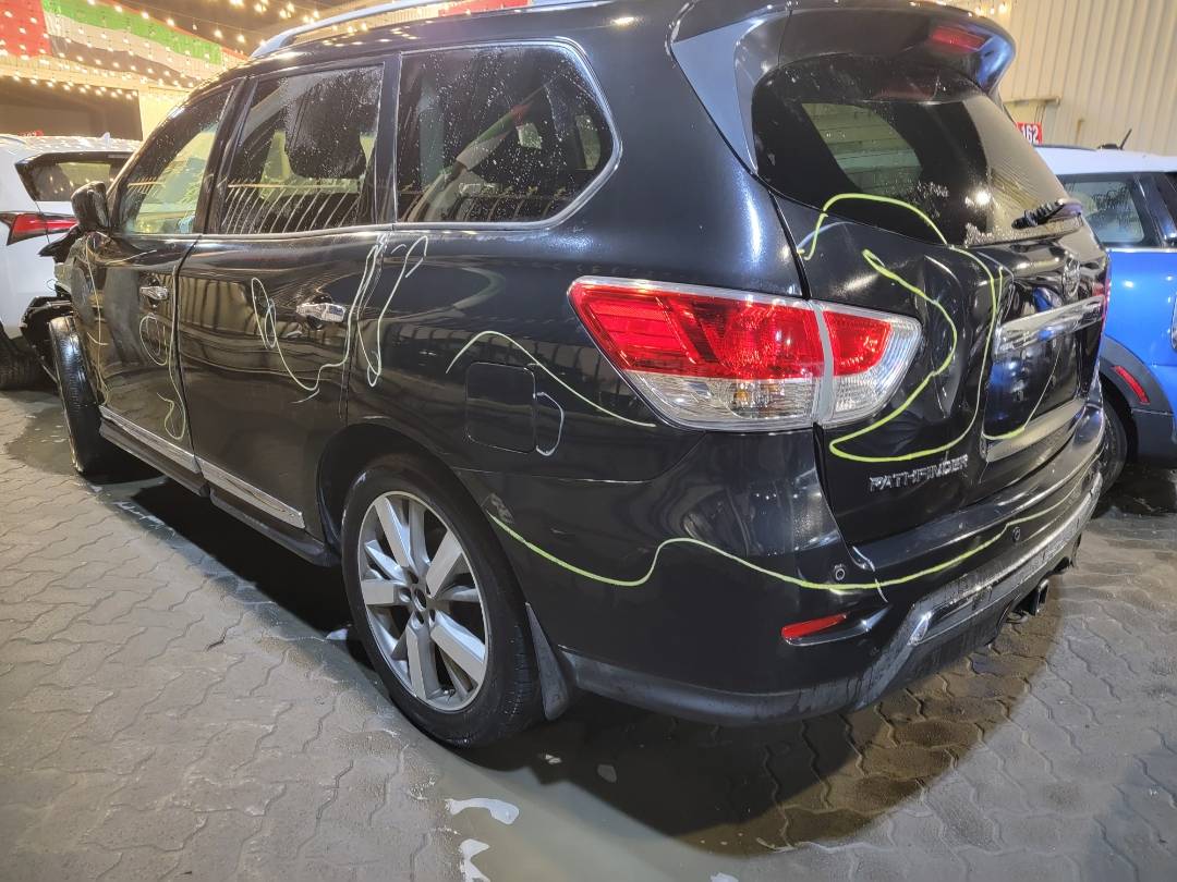 2015 NISSAN PATHFINDER — 133708 Miles — Lot 66326403 - Marhaba Auctions Used Cars - Image 3