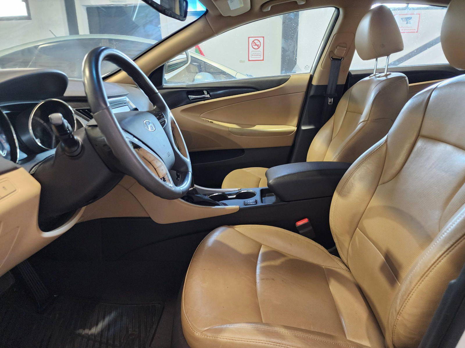 2013 HYUNDAI SONATA — 142304 Miles — Lot 86420 — Al Quoz - Marhaba Auctions Used Cars - Image 7