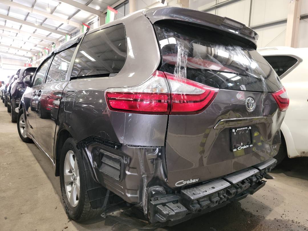 2019 TOYOTA SIENNA — 160601 Miles — Lot 38609181 — Main - Marhaba Auctions Used Cars - Image 4