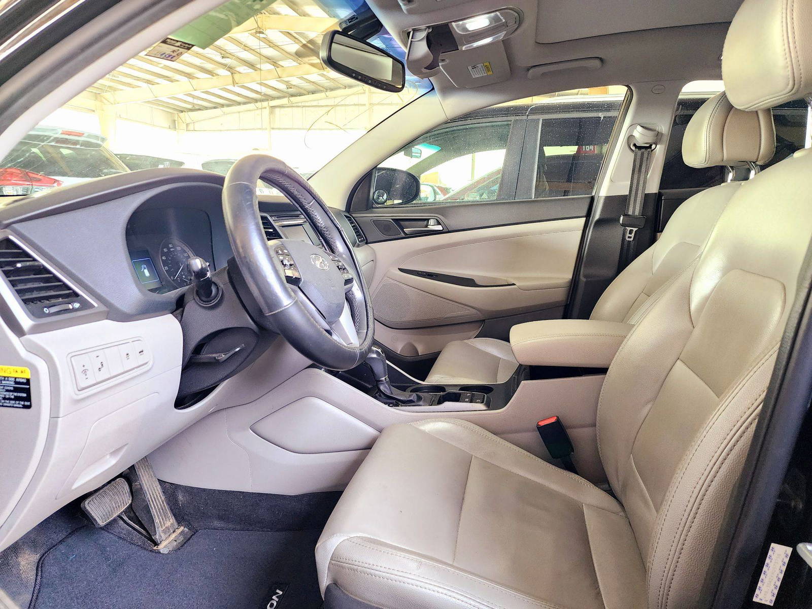 2017 HYUNDAI TUCSON — 119589 Miles — Lot XHU573758 — Souq - Marhaba Auctions Used Cars - Image 9