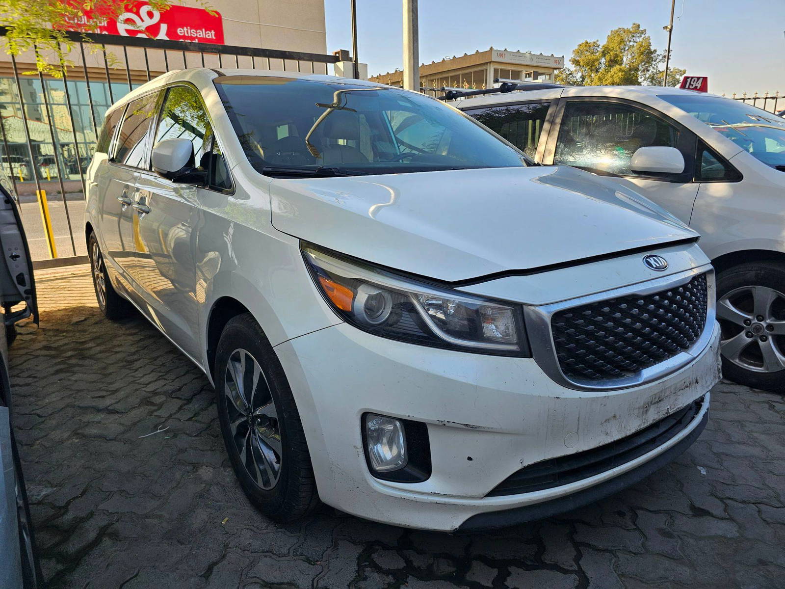 KIA SEDONA 2015 - Marhaba Auction Used Cars - Image 4