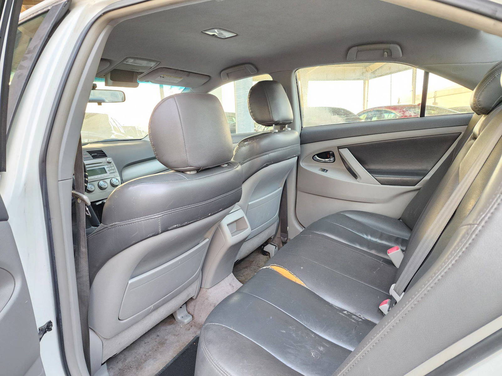 2010 TOYOTA CAMRY — 191154 Miles — Lot 102554 — Souq - Marhaba Auctions Used Cars - Image 6