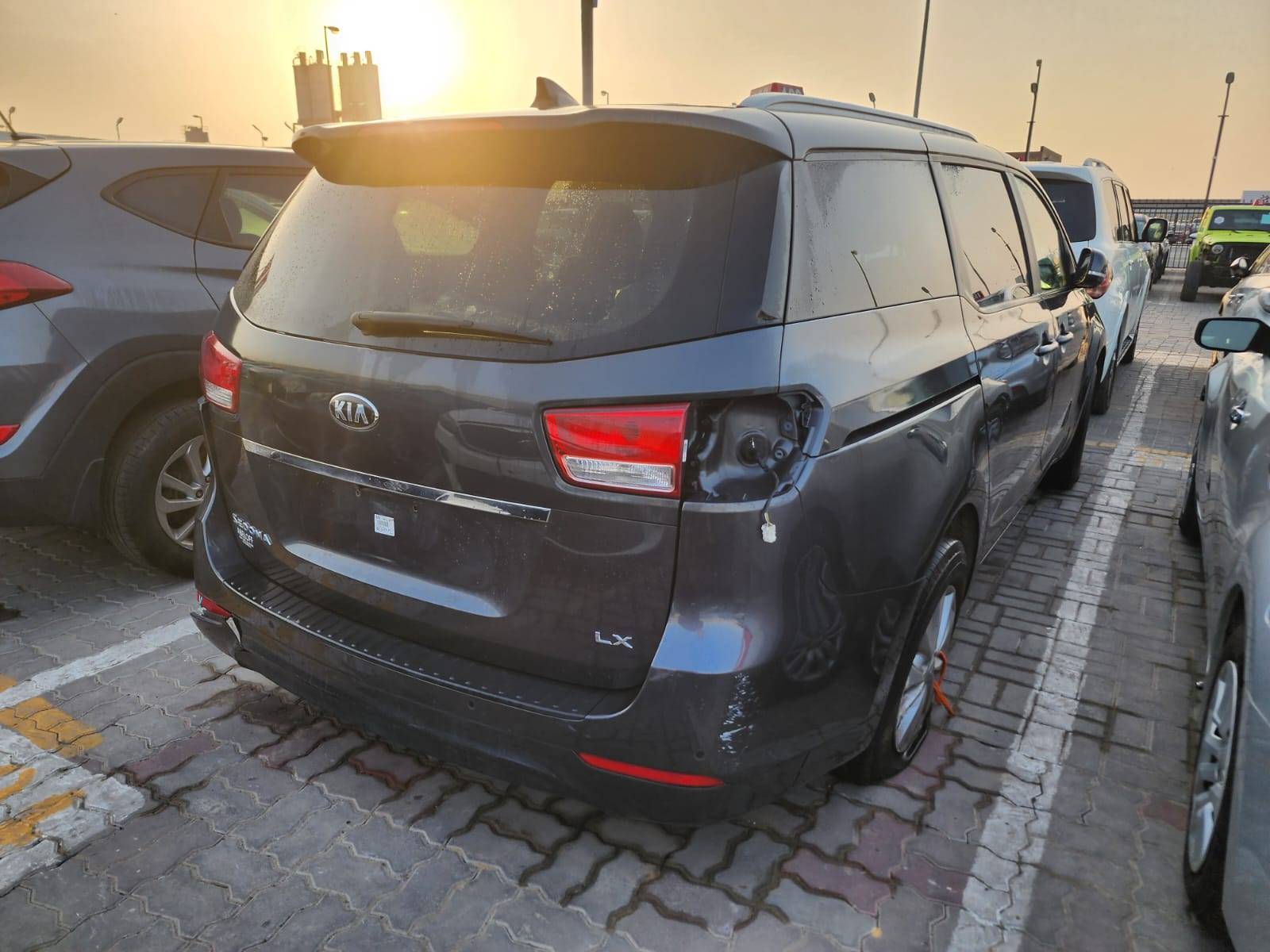 KIA SEDONA 2017 - Marhaba Auction Used Cars - Image 11
