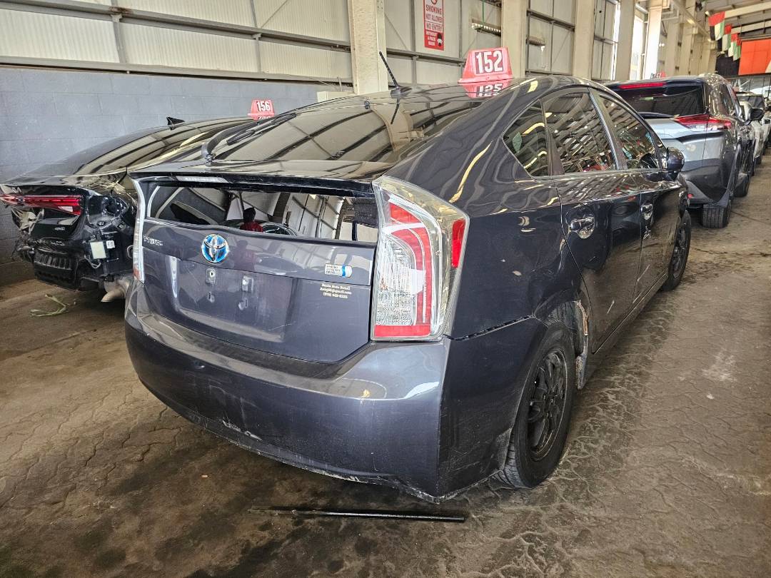 2013 TOYOTA PRIUS — 250173 Miles — Lot 5D5654297 — Ind. 12 - Marhaba Auctions Used Cars - Image 5