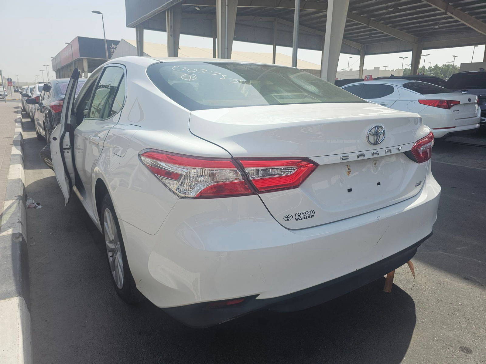 2018 TOYOTA CAMRY — 115042 Miles — Lot 2J3003785 — Souq - Marhaba Auctions Used Cars - Image 4