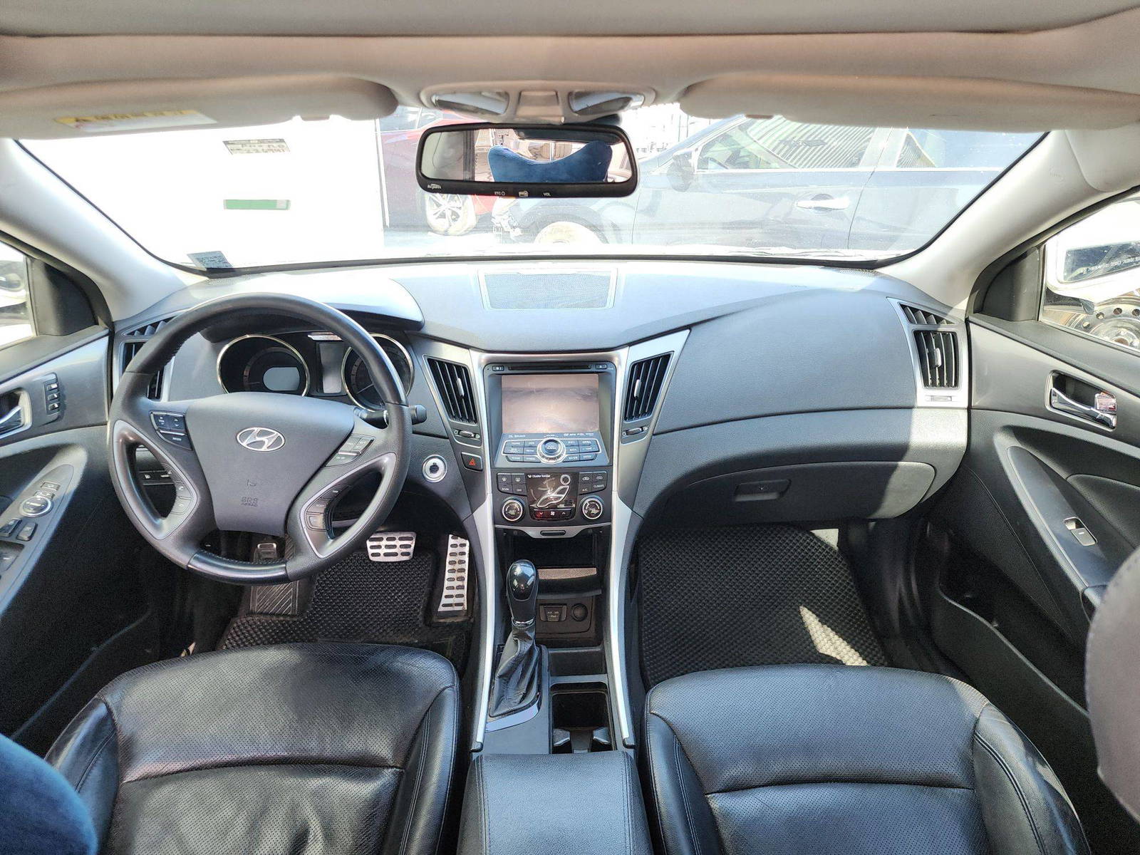 2012 HYUNDAI SONATA — 226941 KM — Lot 022663 — Ind. 12 - Marhaba Auctions Used Cars - Image 8