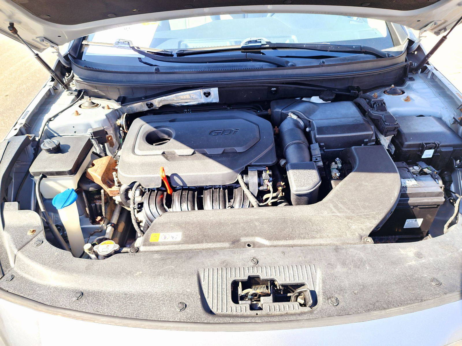 2015 HYUNDAI SONATA — 171346 Miles — Lot FH125650 — Souq - Marhaba Auctions Used Cars - Image 10