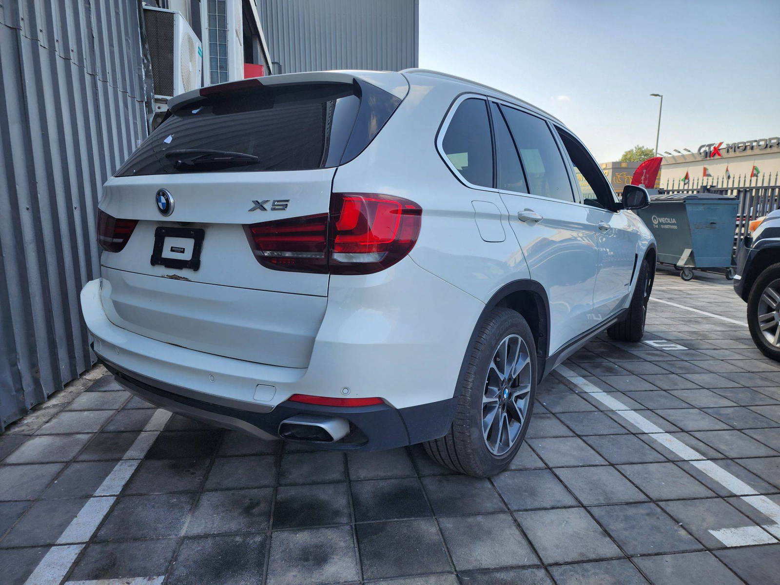 BMW X5 SDRIVE35I 2018 - Marhaba Auction Used Cars - Image 5