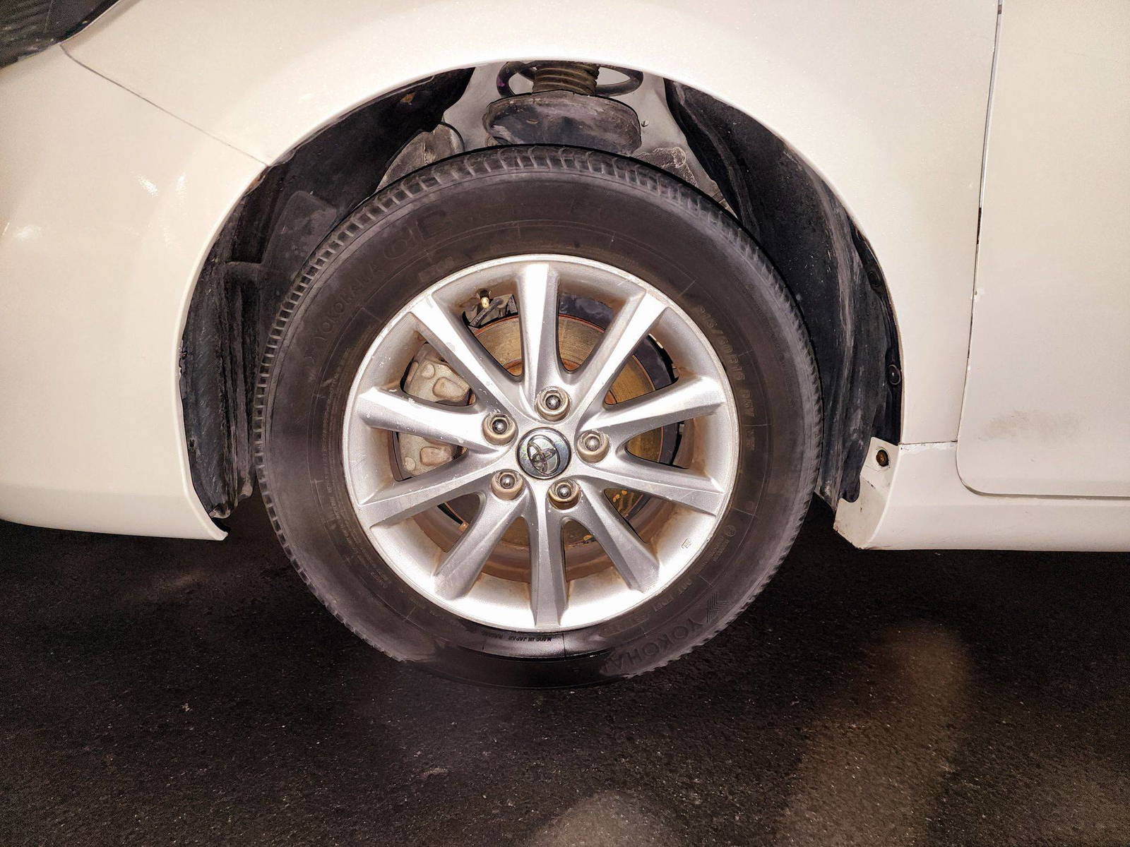 2014 TOYOTA CAMRY — 212645 KM — Lot EX496267 — Souq - Marhaba Auctions Used Cars - Image 10