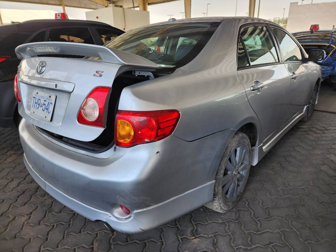 2010 TOYOTA COROLLA — 233000 KM — Lot 03376 - Marhaba Auctions Used Cars - Image 6