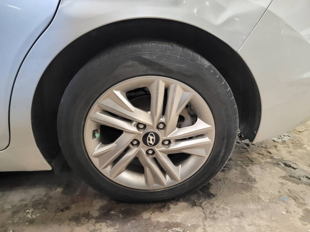 2019 HYUNDAI ELANTRA — 107036 Miles — Lot 742135 — Main - Marhaba Auctions Used Cars - Image 10