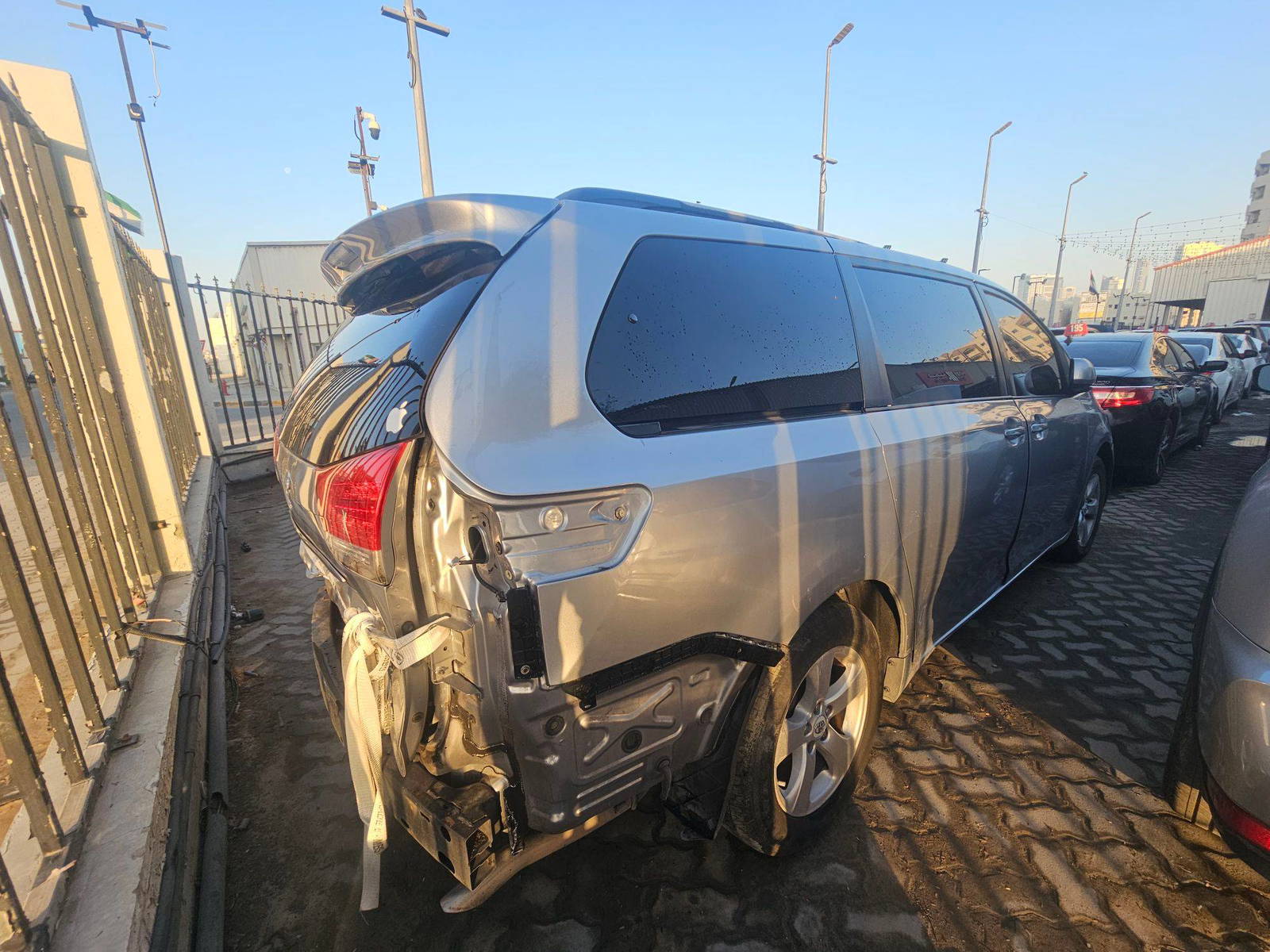 TOYOTA SIENNA 2011 - Marhaba Auction Used Cars - Image 4