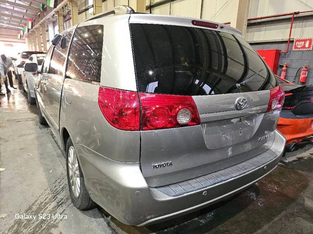 2008 TOYOTA SIENNA — 135220 Miles — Lot 3ML470158 — Souq - Marhaba Auctions Used Cars - Image 3