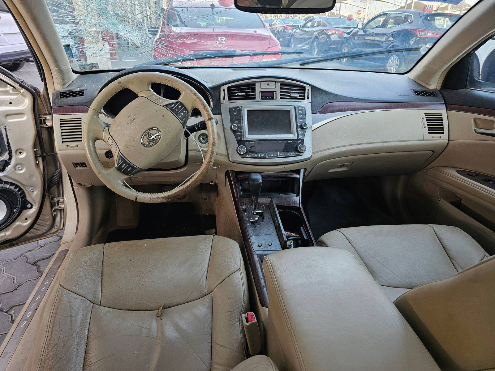 2011 TOYOTA AVALON — 186391 Miles — Lot K3DB4BU402109 — Souq - Marhaba Auctions Used Cars - Image 6