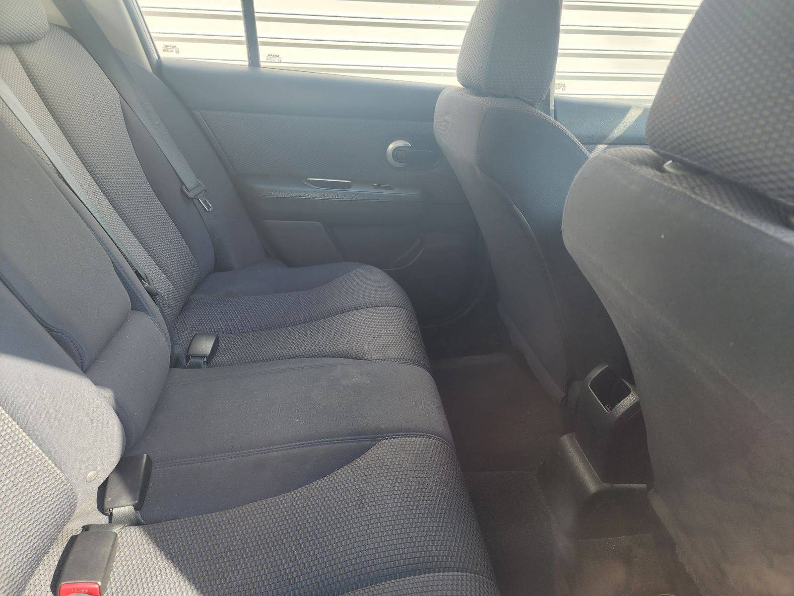 2009 NISSAN VERSA — 184221 Miles — Lot 68035843 - Marhaba Auctions Used Cars - Image 9