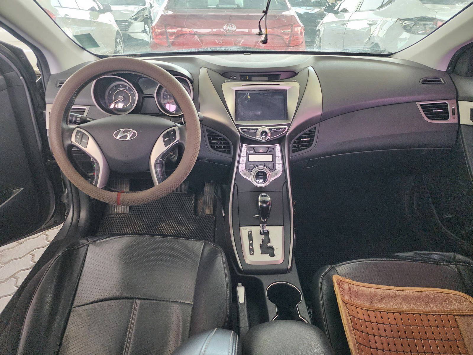 2012 HYUNDAI AVANTE — 204277 KM — Lot 390961 — Souq - Marhaba Auctions Used Cars - Image 15