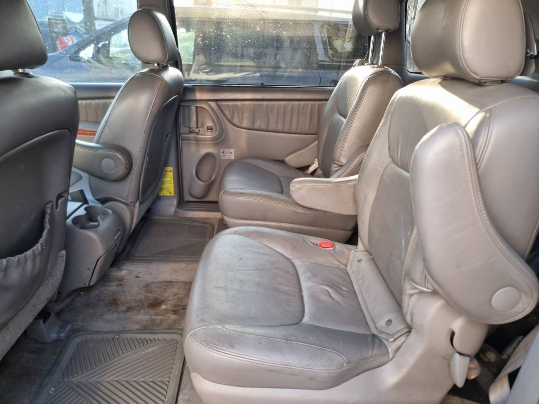 2006 TOYOTA SIENNA — 192791 Miles — Lot 214587/ — Ind. 12 - Marhaba Auctions Used Cars - Image 7