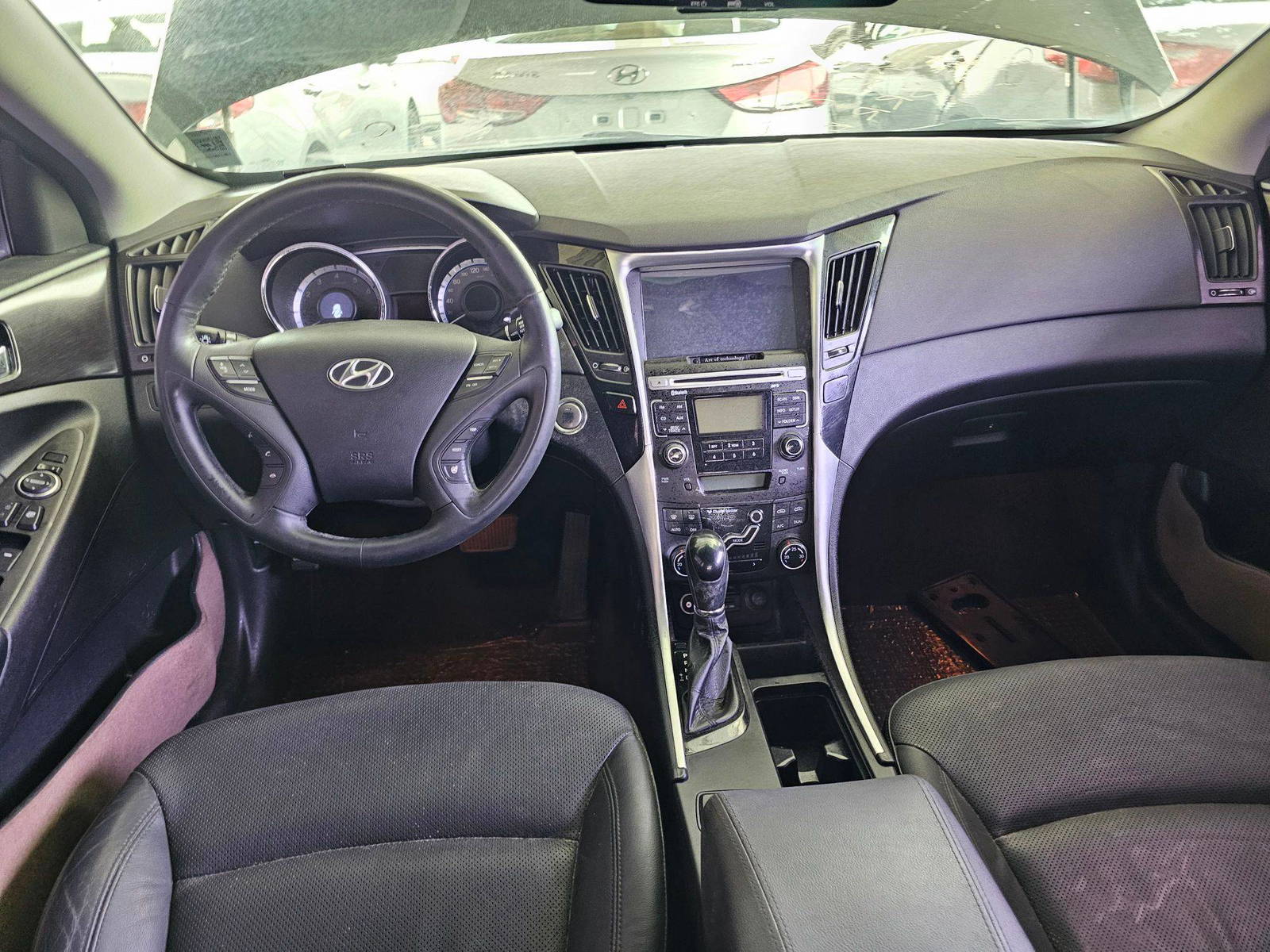 2012 HYUNDAI SONATA — 105555 KM — Lot 368572 — Souq - Marhaba Auctions Used Cars - Image 7