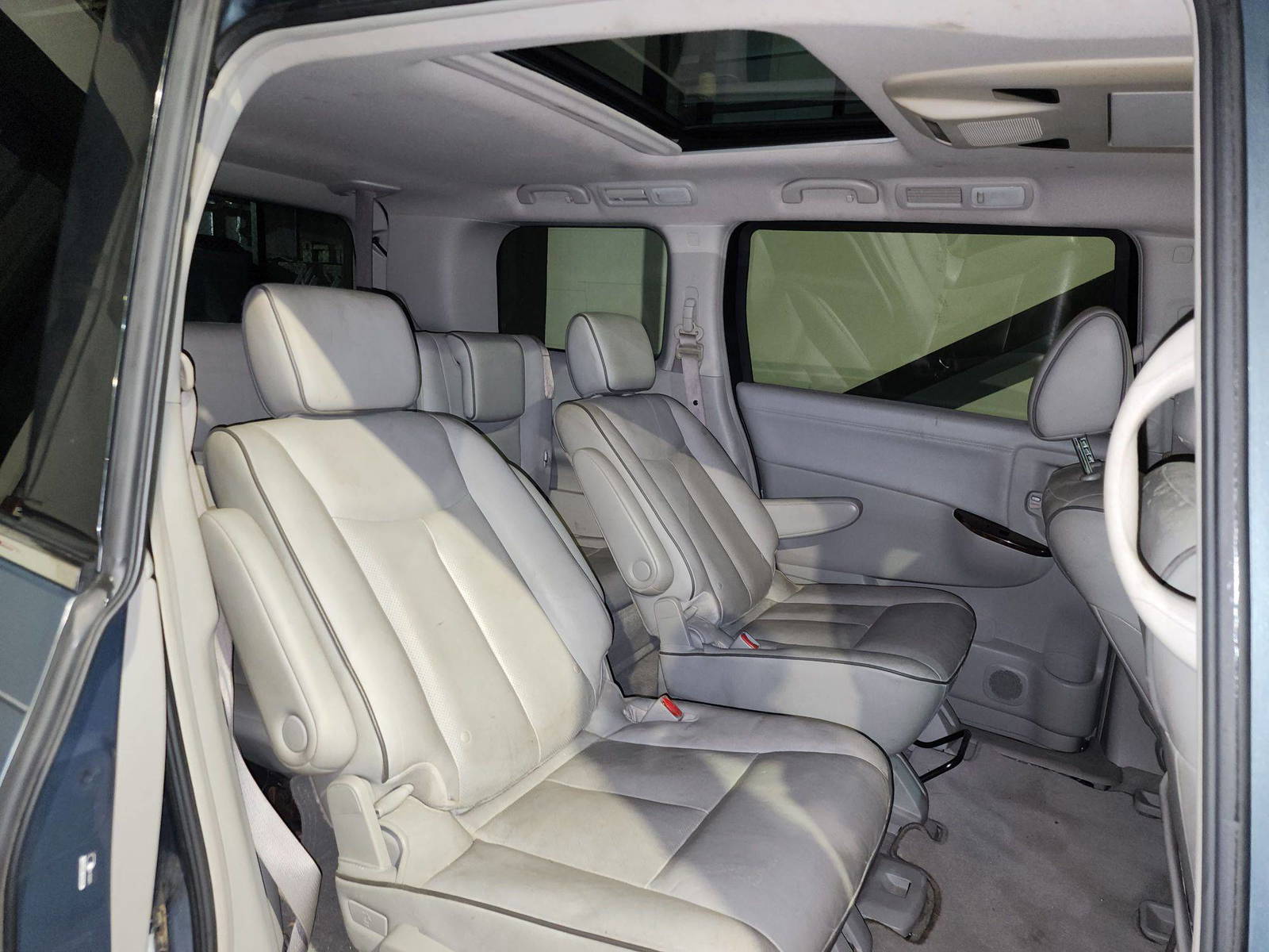 2011 NISSAN QUEST — 178718 Miles — Lot 38098656 — Al Quoz - Marhaba Auctions Used Cars - Image 6
