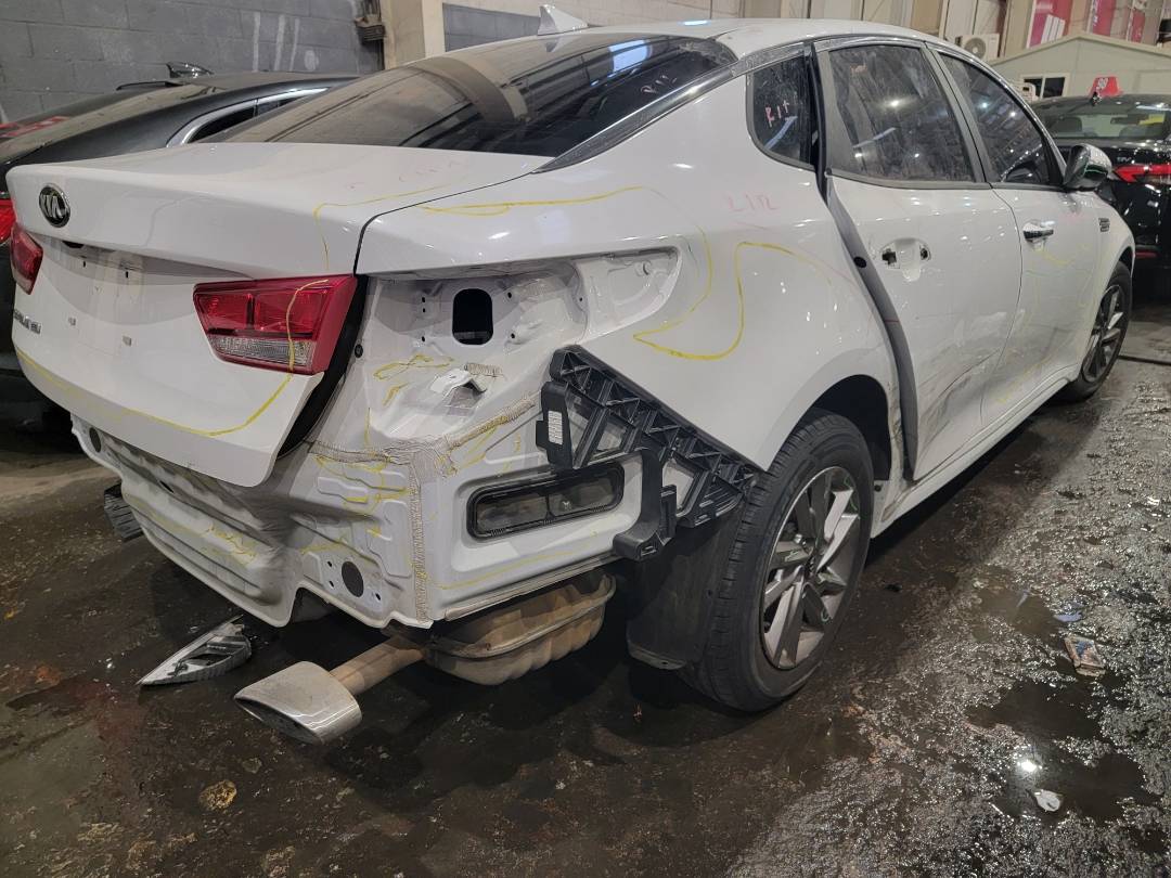 2019 KIA OPTIMA — 100105 Miles — Lot 312111 - Marhaba Auctions Used Cars - Image 4