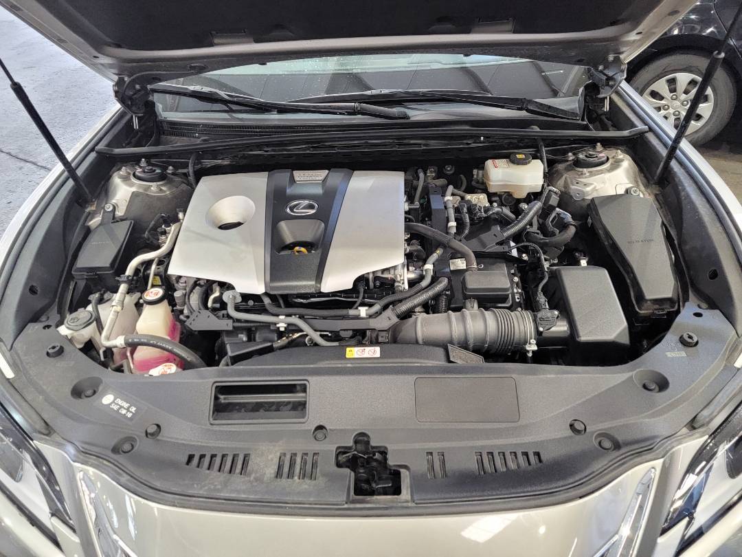 2019 LEXUS ES 300H — 55383 Miles — Lot 12580 — Main - Marhaba Auctions Used Cars - Image 11