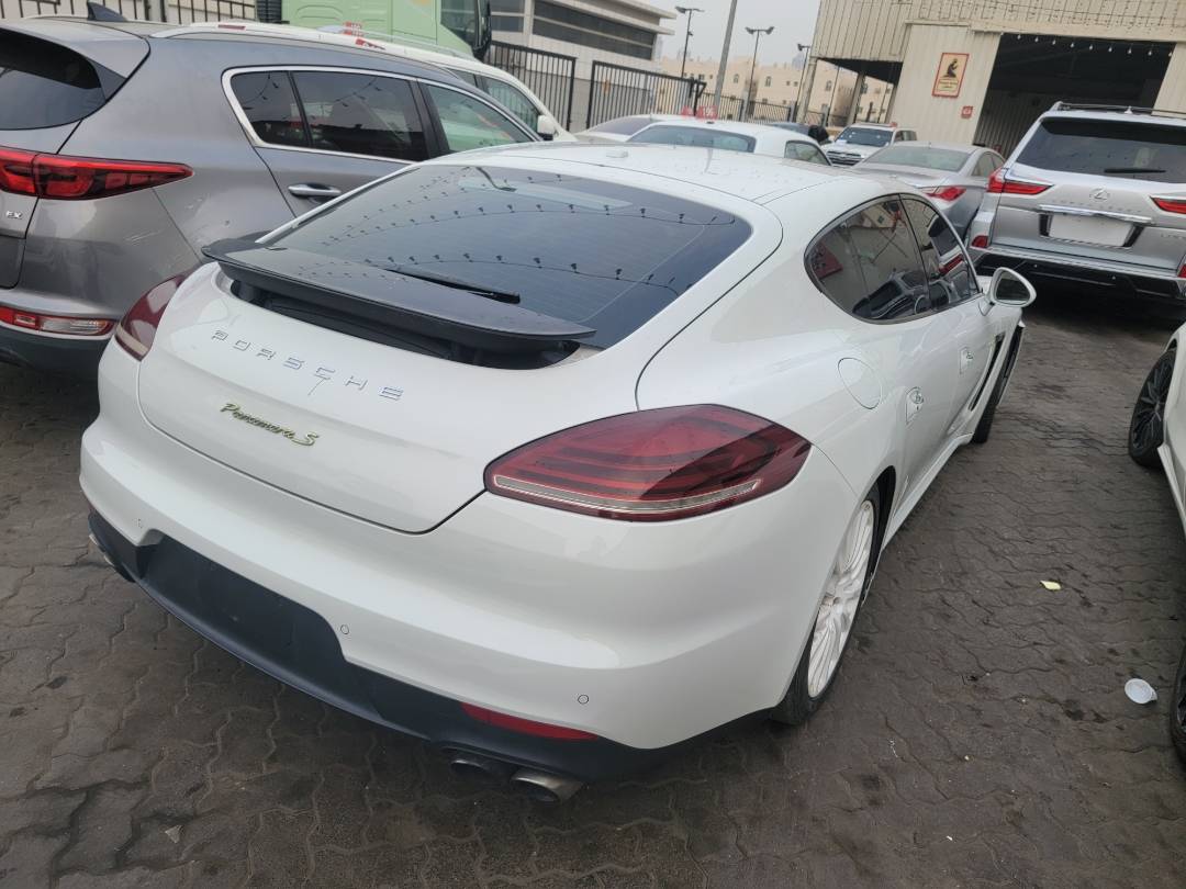 2015 PORSCHE PANAMERA S — 75915 Miles — Lot FL040036 — Main - Marhaba Auctions Used Cars - Image 5