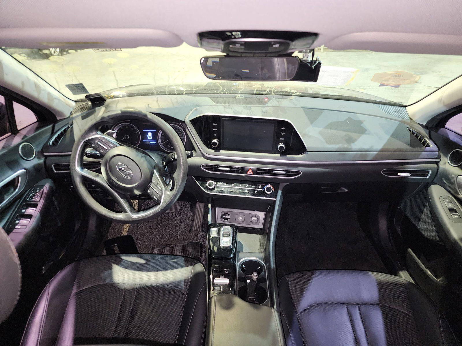 2020 HYUNDAI SONATA — 108472 KM — Lot 007595 — Main - Marhaba Auctions Used Cars - Image 4