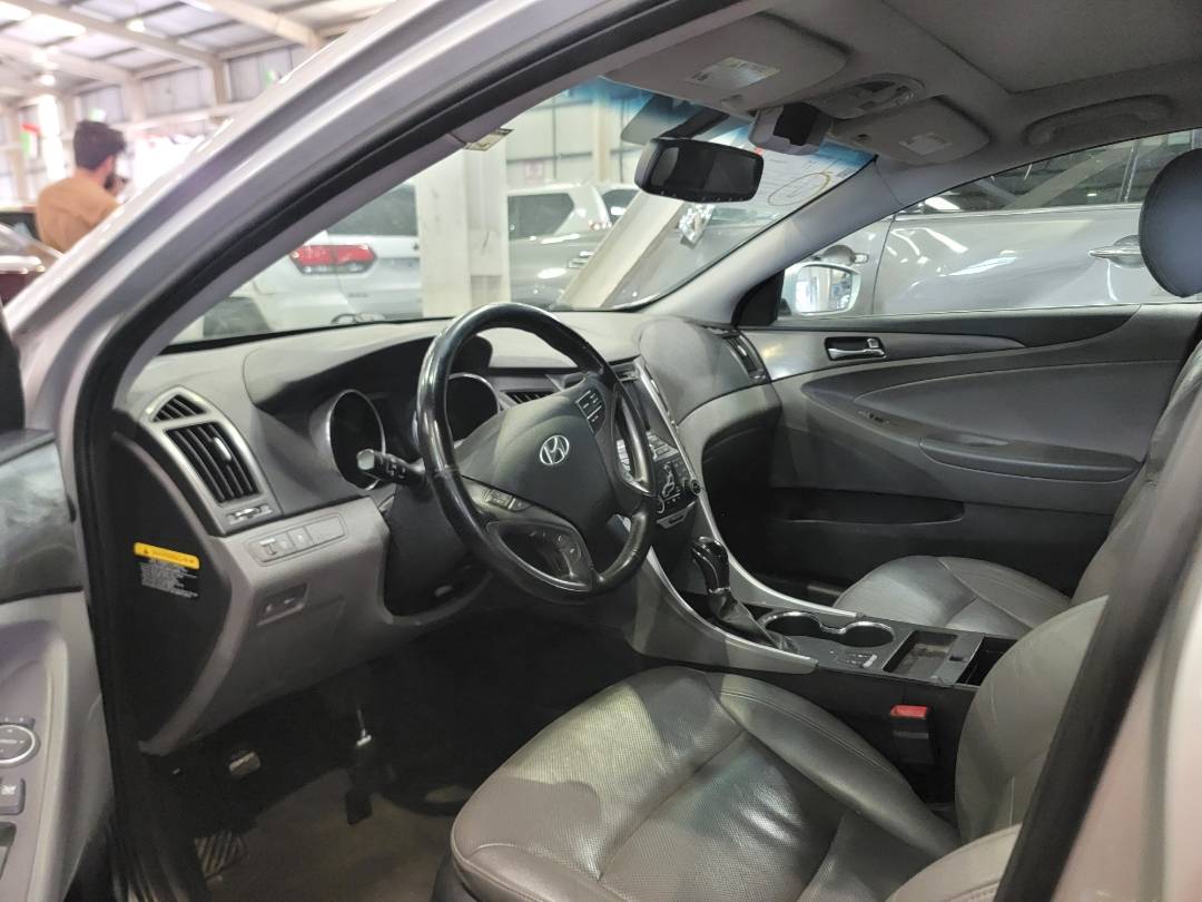 2015 HYUNDAI SONATA — 146305 Miles — Lot FA123109 — Main - Marhaba Auctions Used Cars - Image 6