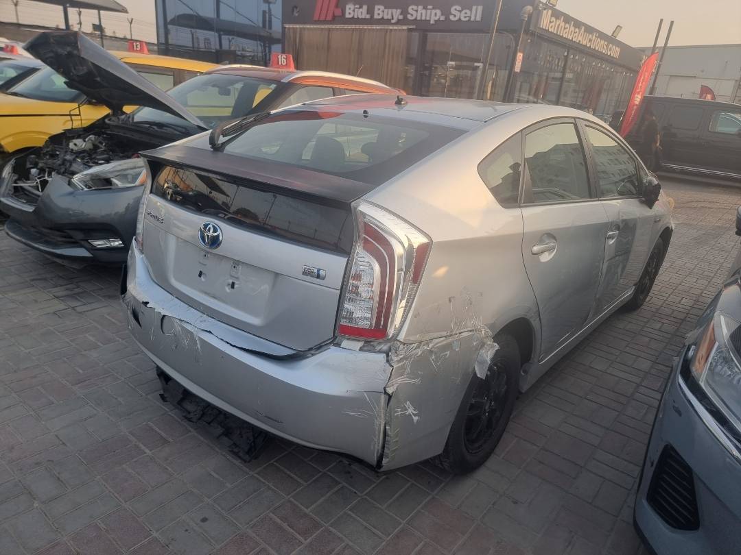 2013 TOYOTA PRIUS — 215372 Miles — Lot D5576304 - Marhaba Auctions Used Cars - Image 4