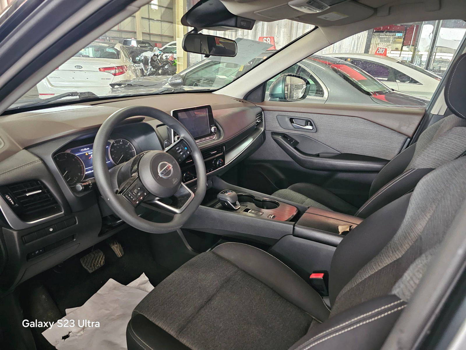 NISSAN ROGUE 2021 - Marhaba Auction Used Cars - Image 8