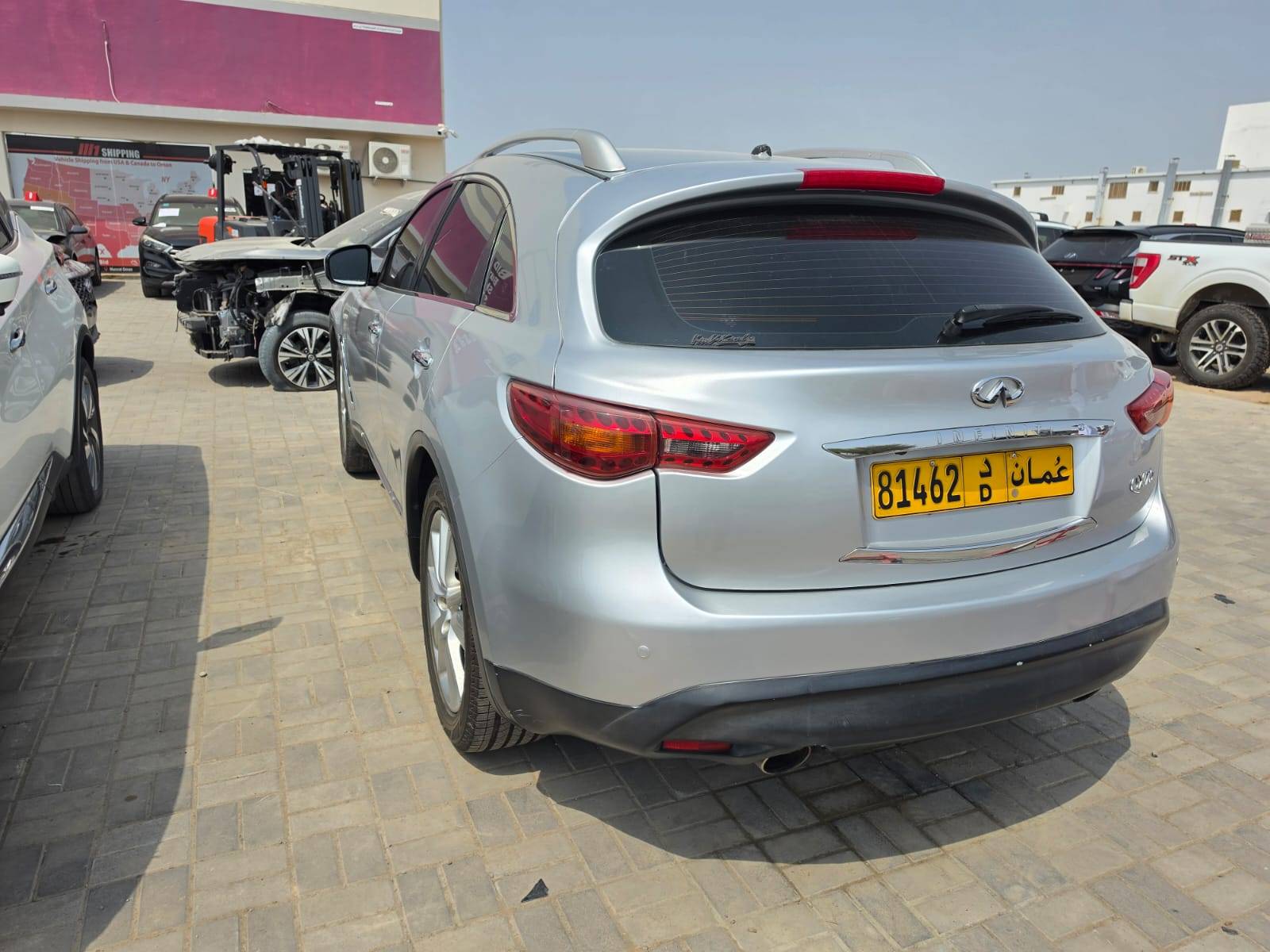 2014 INFINITI QX70 — 397634 KM — Lot EM631326 - Marhaba Auctions Used Cars - Image 6