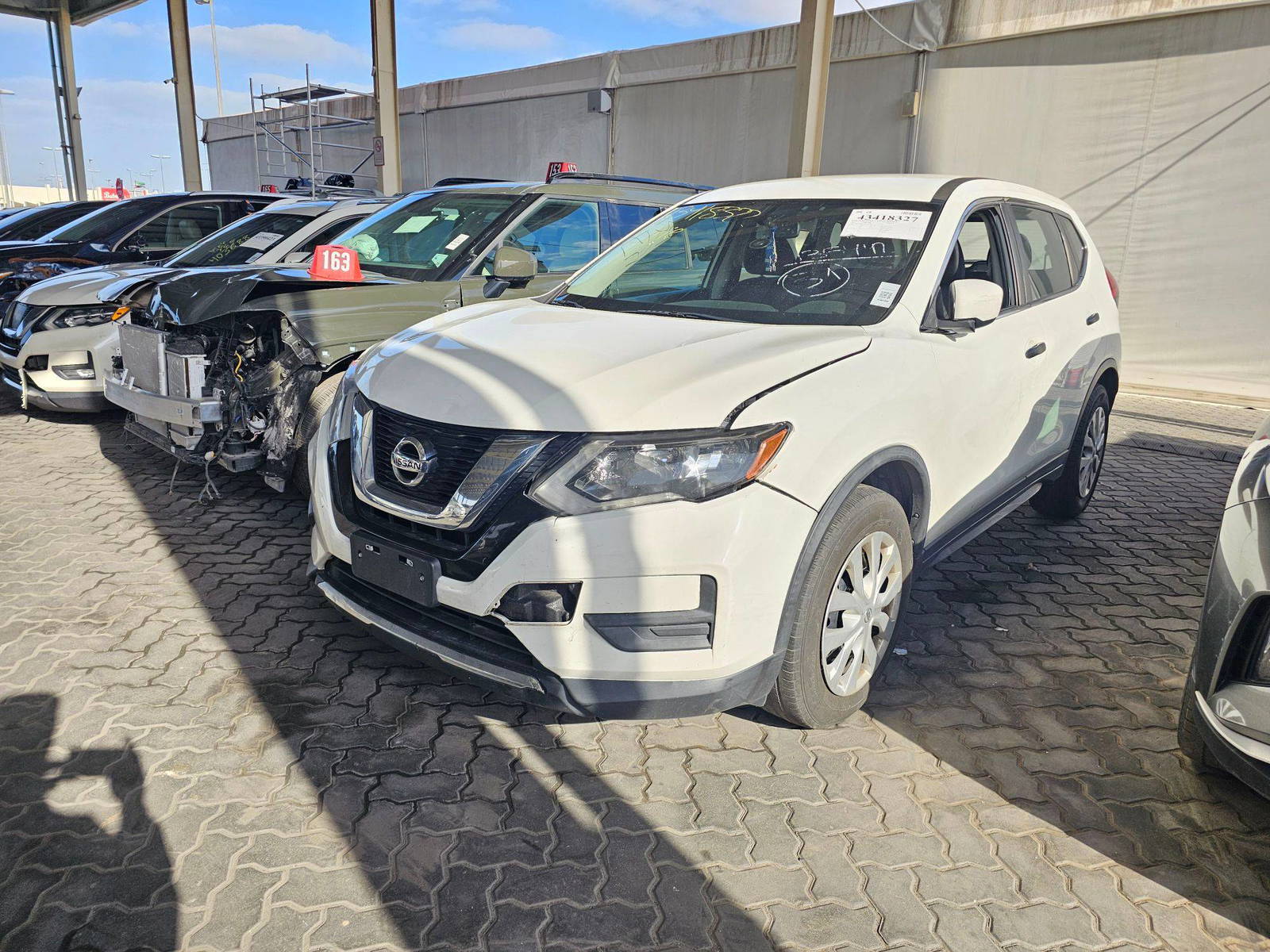 NISSAN ROGUE 2017 - Marhaba Auction Used Cars - Image 5