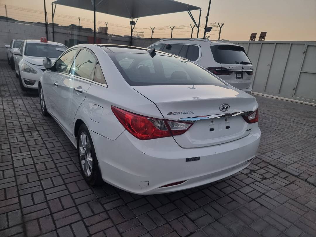 2012 HYUNDAI SONATA — 136574 Miles — Lot H381798 — Ind. 12 - Marhaba Auctions Used Cars - Image 4