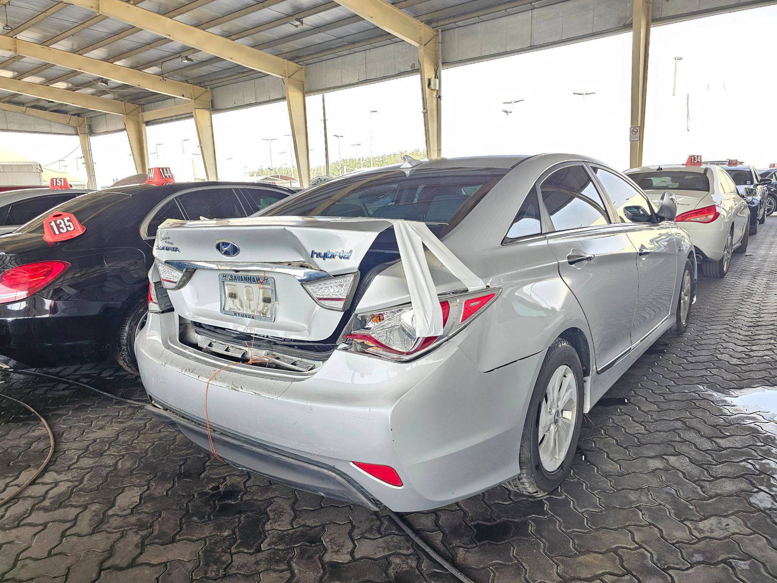 2015 HYUNDAI SONATA — 205312 Miles — Lot 42FA135727 — Souq - Marhaba Auctions Used Cars - Image 4