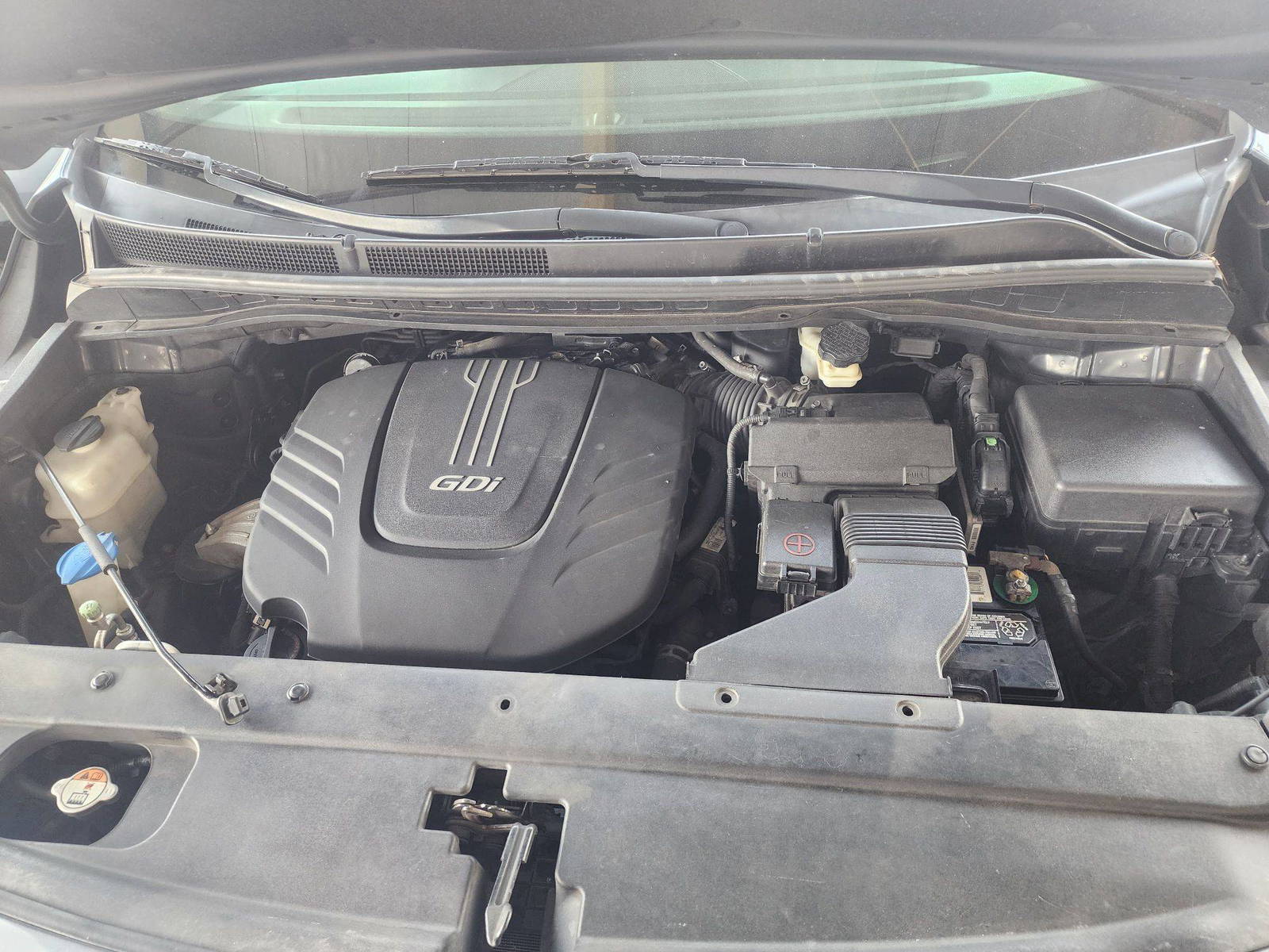2015 KIA SEDONA — 225675 Miles — Lot 39083494 — Souq - Marhaba Auctions Used Cars - Image 10