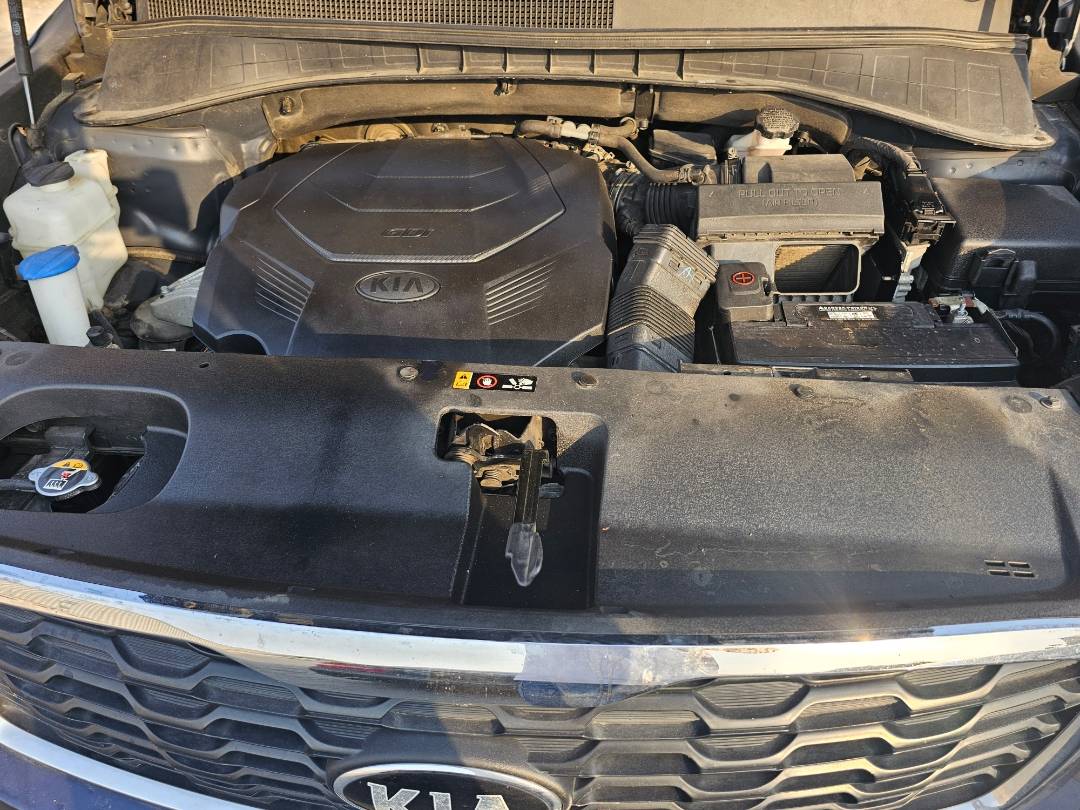 2019 KIA SORENTO — 179000 Miles — Lot 3879886 — Souq - Marhaba Auctions Used Cars - Image 8