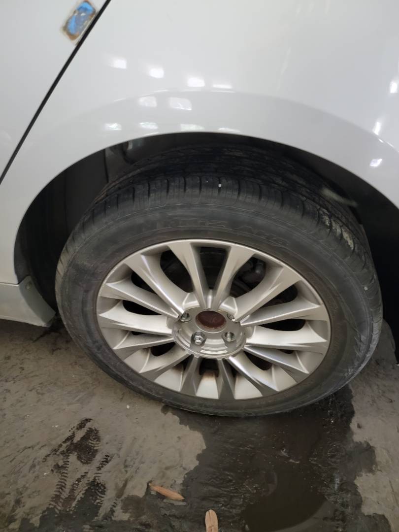 2015 HYUNDAI SONATA — 135828 KM — Lot 022010 — Main - Marhaba Auctions Used Cars - Image 9