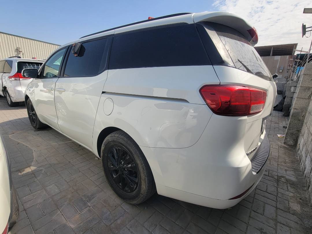 2017 KIA SEDONA — 209051 Miles — Lot H6232619 — Main - Marhaba Auctions Used Cars - Image 3