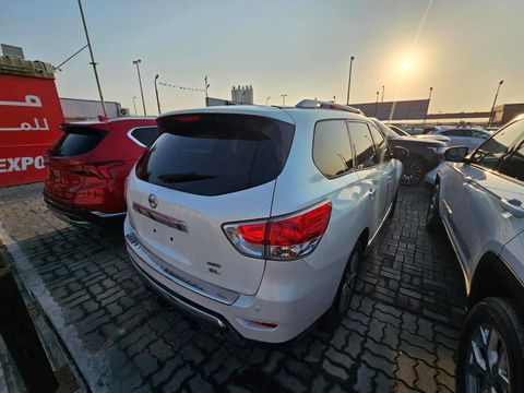 2016 NISSAN PATHFINDER at Marhaba Auctions